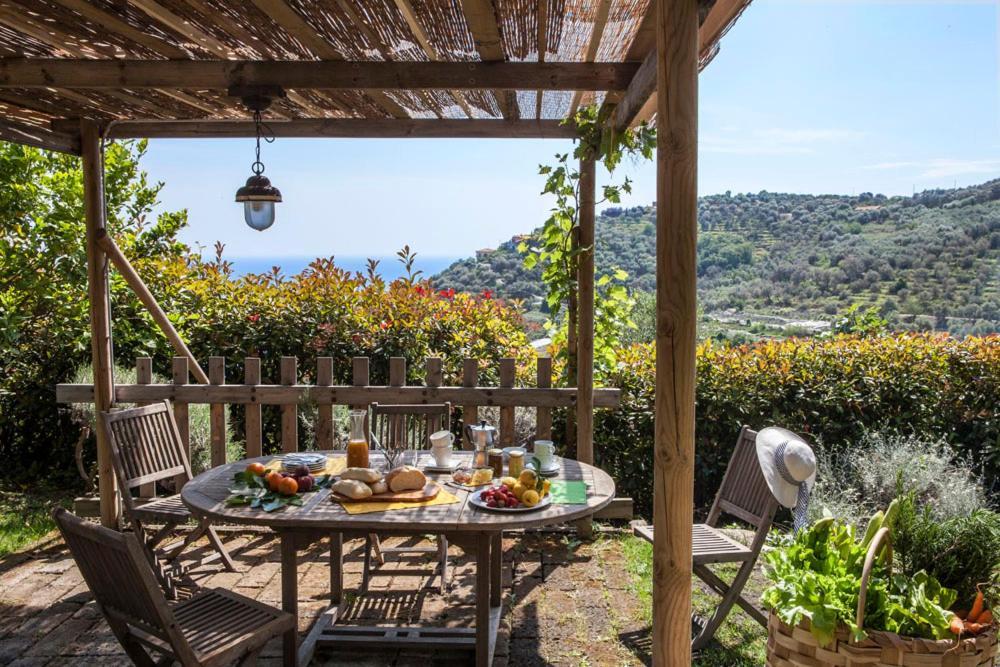 Uliveto Saglietto Agriturismo A Poggi Apartments Imperia Luaran gambar